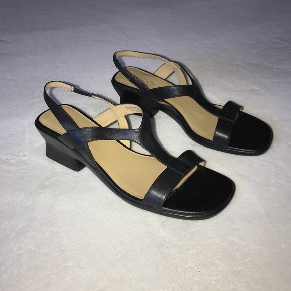 Villager A Liz Claiborne Sandals - Picture 1 of 6